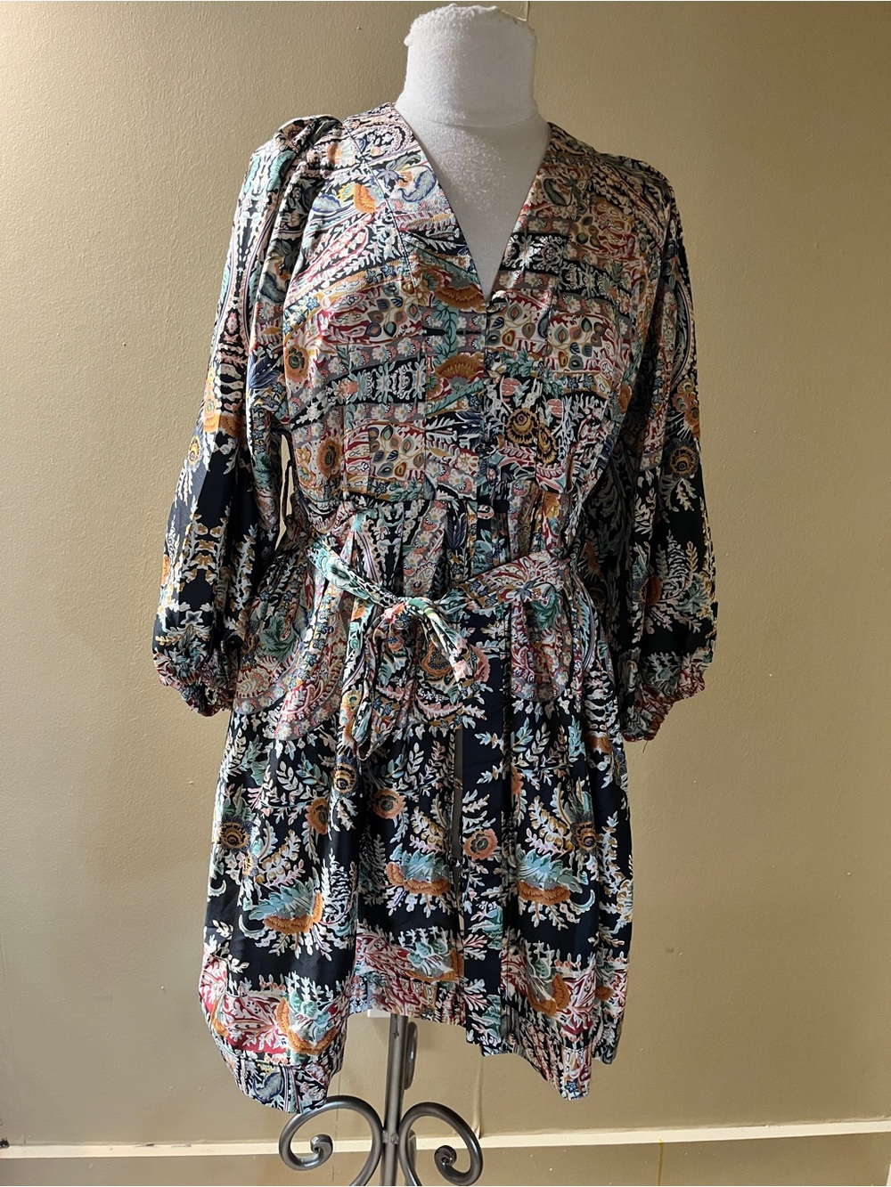 Molly Bracken Navy Multicolor Floral Paisley V-Neck Tie-Waist Tunic Dress